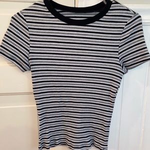 Women’s Striped Cropped Tight-fitting Tee